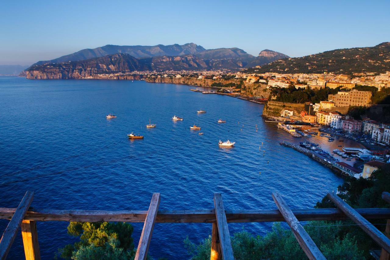 Le Muse Suite Sorrento Exterior photo