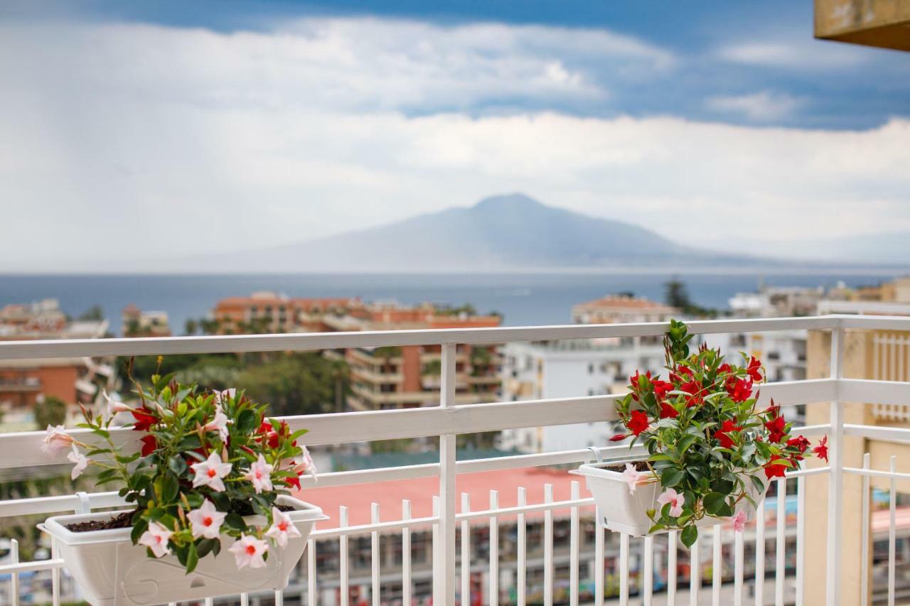 Le Muse Suite Sorrento Exterior photo