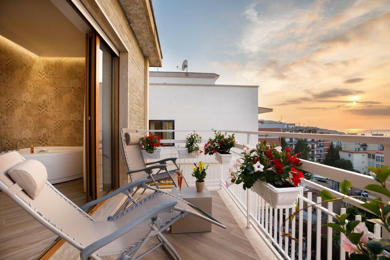 Le Muse Suite Sorrento Exterior photo